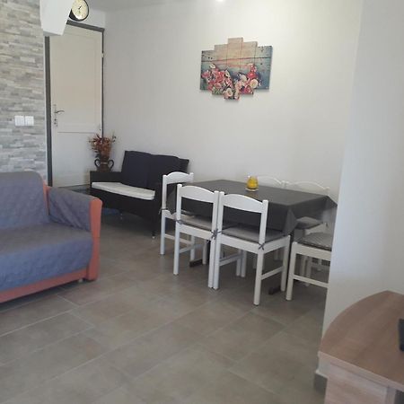 Apartmani Roza לופאר חדר תמונה